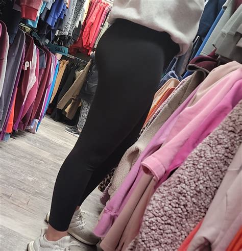 Blonde Cuties Spandex Leggings Yoga Pants Forum