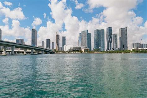 Miami demi journée de visite en bus à toit ouvert et Millionaire s