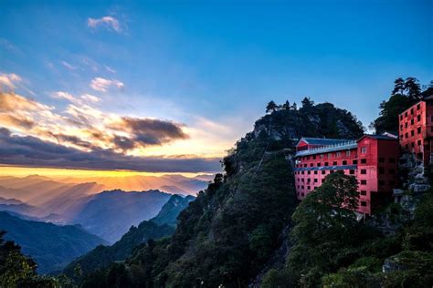 Wudang Mountain - Wudang Kung Fu School China