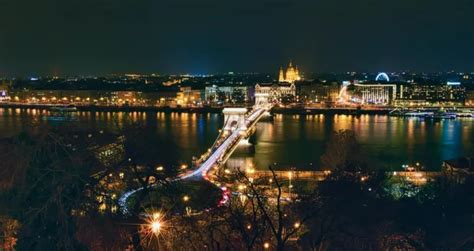 Vita Notturna A Budapest Locali E Quartieri Della Movida