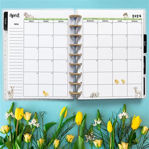 calendar-with-holidays-printable-April - Mom Envy