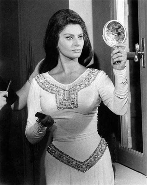 Pin On Sophia Loren