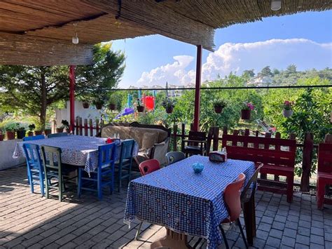 Ye Il Vadi Fatma Ablanin Yeri Kusadasi Fotos Y Restaurante Opiniones