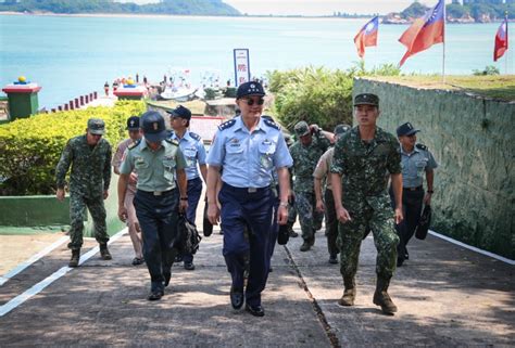 沈總長視導金門防區駐軍 慰勉戍守辛勞祝賀秋節快樂 軍聞社 Nownews今日新聞