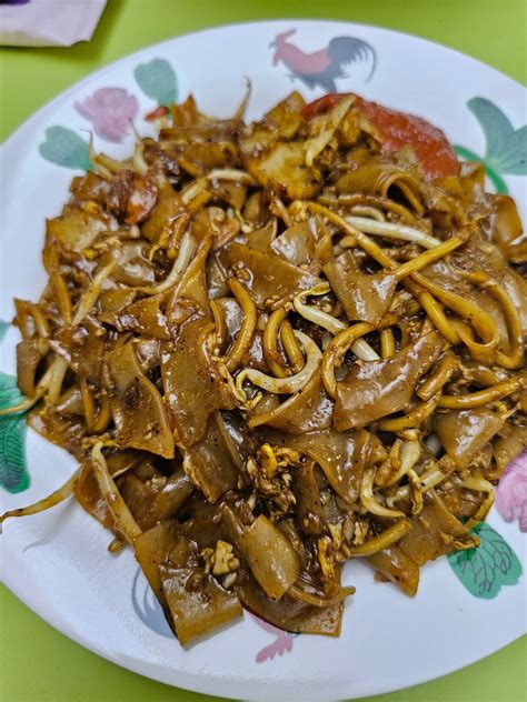 Green Sky Fried Kway Teow Bedok Corner Food Centre