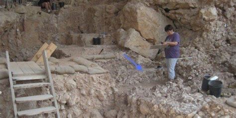 Ancient Hearth Found In Israel Dates Back 300,000 Years, Scientists Say ...