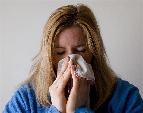 Cara Alami Mengatasi Hidung Tersumbat Dan Sakit Tenggorokan Tanpa Minum