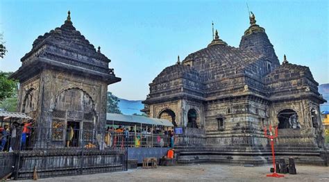 reach trimbakeshwar jyotirlinga temple travel guide