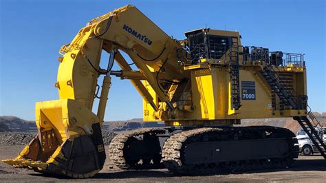 Top 14 largest excavators in the world