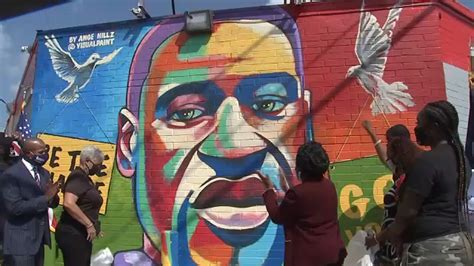 George Floyd honored with mural in Third Ward on week of birthday and encourages people to vote ...