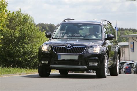 Spyshots 2016 Skoda Snowman 7 Seat Crossover Testing At Nurburgring As