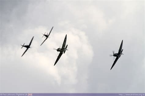 Flightline Uk Uk Airshows Flying Legends Iwm Duxford