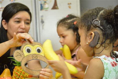 Programa Promove Reabilita O De Crian As Surdas Na Rede De Ensino Em