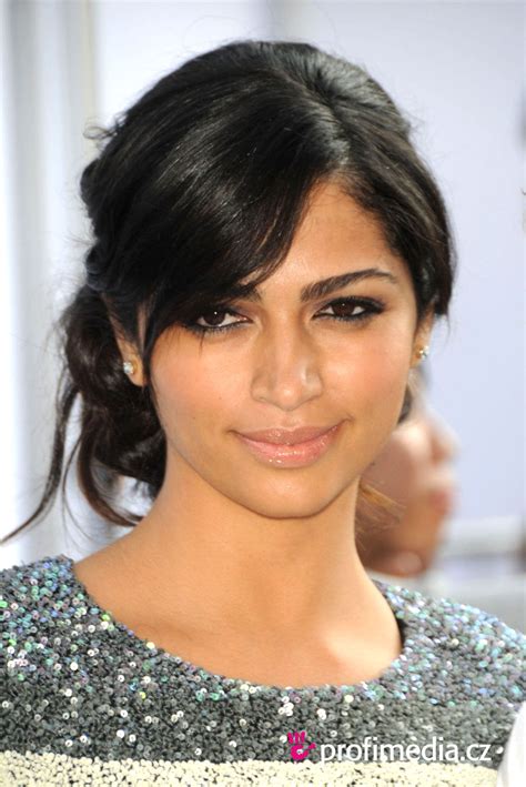 Camila Alves Hairstyle Easyhairstyler