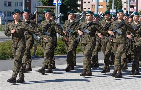 24Kurier pl Żołnierze ochotnicy złożyli przysięgę przy hali NETTO ARENA