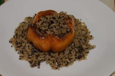 Viki 's Kitchen: Rice stuffed capsicum