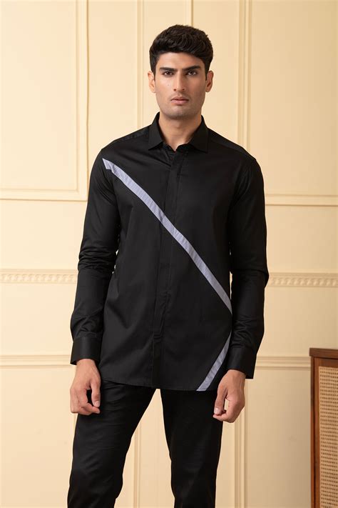 Hilo Design Mens Black Shirt With V Shaped Grey Strip Hilo Design