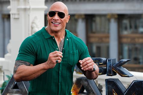 Dwayne Johnson no está conforme con ser el tercer actor más rico del