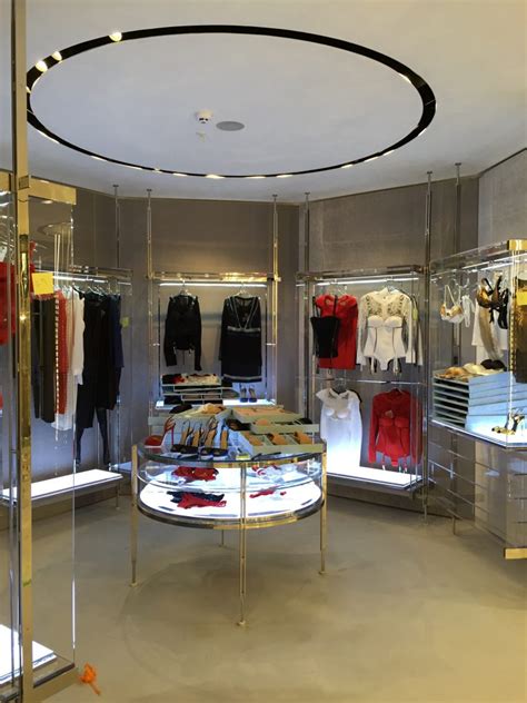 La Perla Flagship Store Light And Style