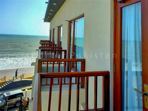 Destination Hotel Manora Beach - Porter Pakistan