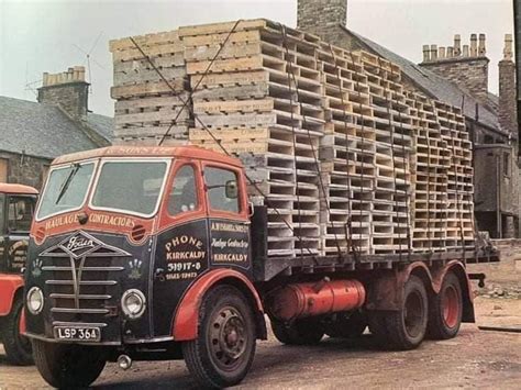 Pin By John On Lorrys In Trucks Old Lorries Commercial Vehicle