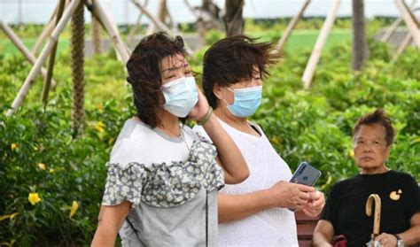 勞工處：扣員工年假等假期補償8號風球工作時間屬違法 香港商報