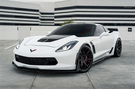 Chevrolet Corvette C7 Z06 White Blaque Diamond BD-F18 | Wheel Front