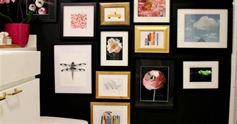 How To Spice Up Your Bathroom Décor With Framed Wall Art