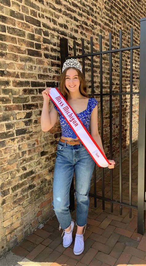 Midlands Amelia Sutherland Named Miss Michigan Teen Queen