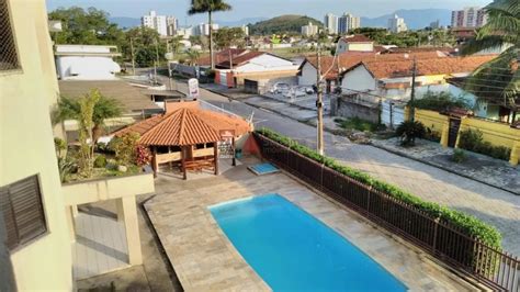 Apartamento M Em Martim De Sa Em Caraguatatuba Por R