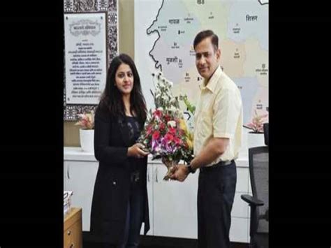 Who Is Trainee Ias Pooja Khedkar Whose Vip Tantrums Are Talked About In The Entire Department