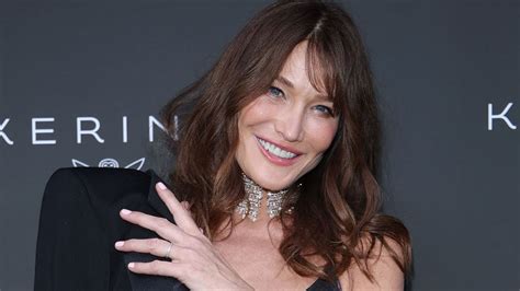 Une Ivrogne Carla Bruni Perturb E Par Son Portrait Dans Un Film