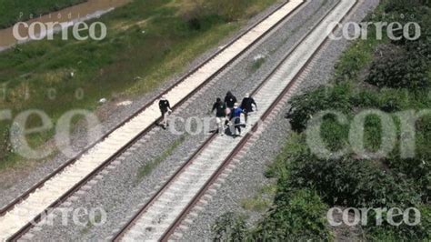 Hallan Cad Ver Con Disparos En La Cabeza Junto A V As Del Tren En