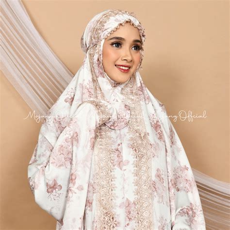 Jual MUKENA TERUSAN SILK PREMIUM RENDA MEWAH DYOR ARMANNY Shopee