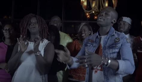 Exclusivité Le Nouveau Clip De Abiba Feat Sidiki Diabaté « Papounet