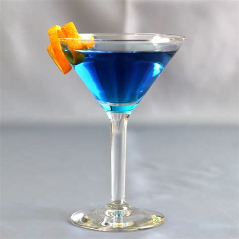 El Caribe (Caribbean Martini) | Mix That Drink