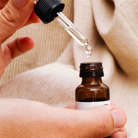 How To Make Your Own Thieves Essential Oil Plus Its Uses Huile