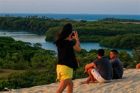 P R Do Sol Na Duna De Sabiaguaba Point No Fim De Semana