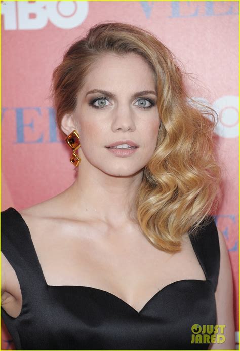 Julia Louis-Dreyfus & Anna Chlumsky: 'Veep' Premiere!: Photo 2647394 | Anna Chlumsky, Julia ...