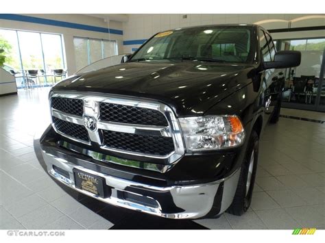 2019 Brilliant Black Crystal Pearl Ram 1500 Classic Slt Crew Cab 4x4 133500561