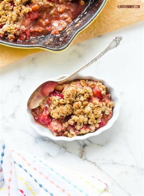 Skillet Strawberry Rhubarb Crisp With Almond Oat Crumble2