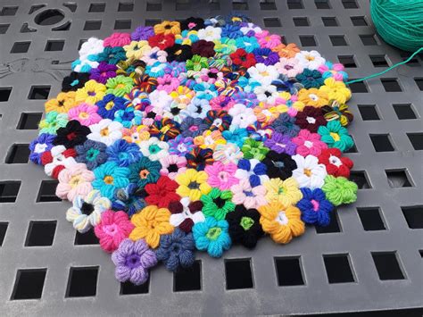 How To Crochet Easy Puff Flower Blanket At Glenn Yang Blog