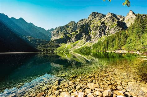 Parque nacional tatra en polonia famoso lago de montaña morskie oko o