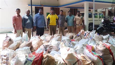 Six Member Gang Arrested For Smuggling Sandalwood In Salem The Hindu