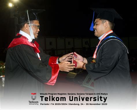 WISUDA TELKOM UNIVERSITY 2023 FTE S1 TEKNIK TELEKOMUNIKASI DEKAN 142