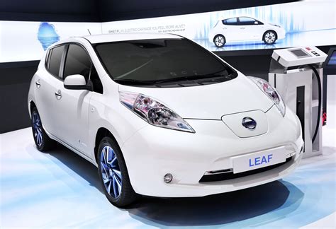 Nissan presenta una versión especial del LEAF su abanderado 100 eléctrico