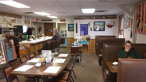 Jaymee Lees Diner Llc 8 S High St Newville Pa 17241 Usa