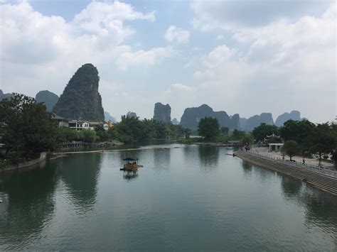 Yulong River, branch of Li River, Yangshuo, China. [3264x2448][OC] : r/pics