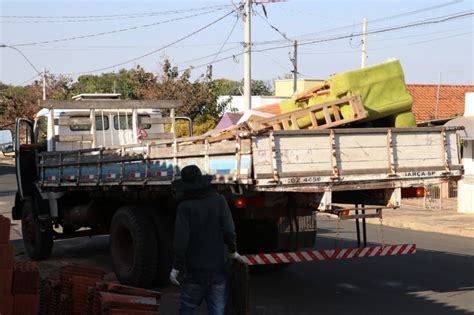 Prefeitura De Garça Realiza Ação Em Jafa E Coleta 6 Toneladas De