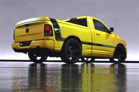 Dodge Unveils Ram 1500 Rumble Bee Concept